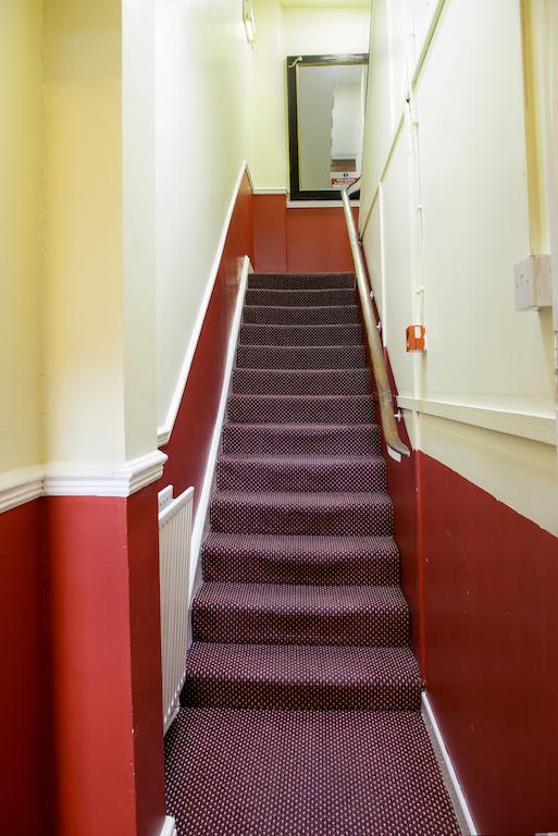 Inn On The Liffey Guesthouse Дублин Экстерьер фото
