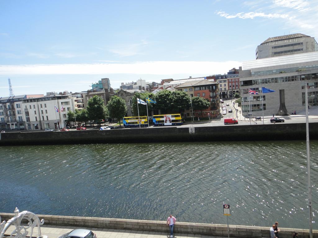 Inn On The Liffey Guesthouse Дублин Экстерьер фото