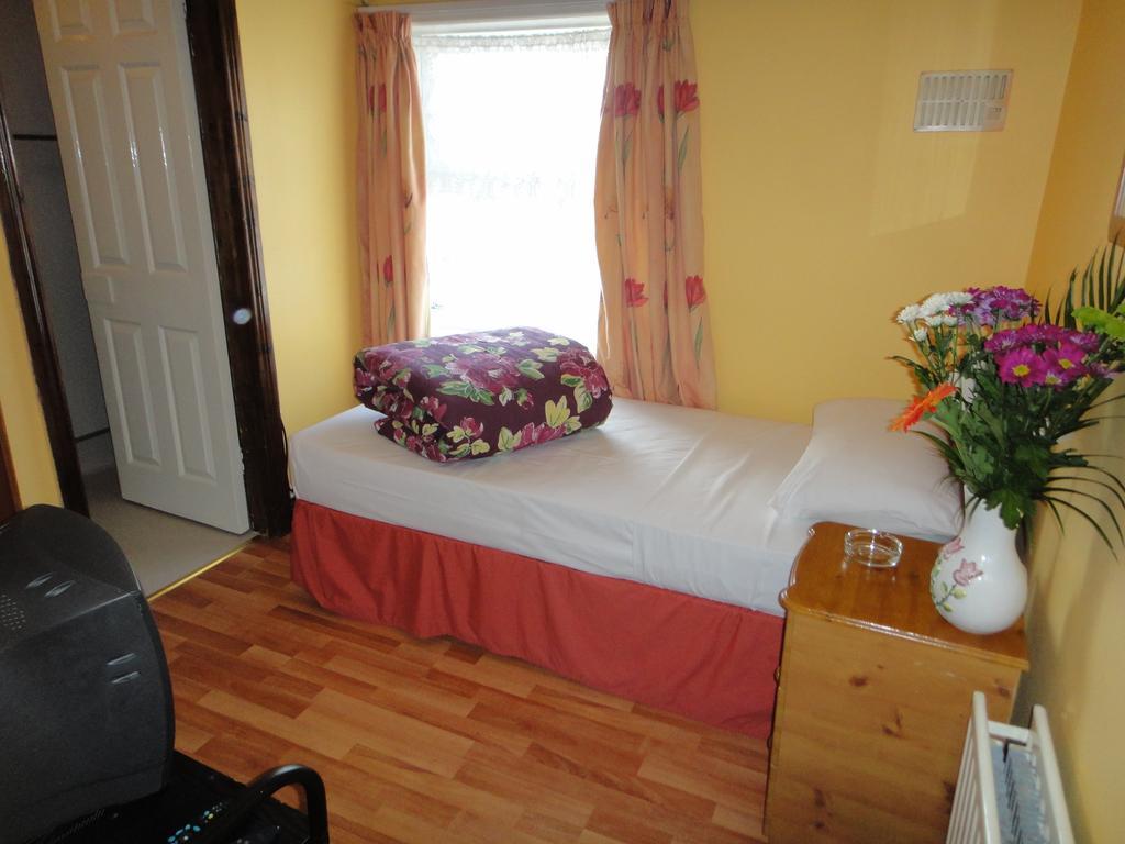 Inn On The Liffey Guesthouse Дублин Экстерьер фото