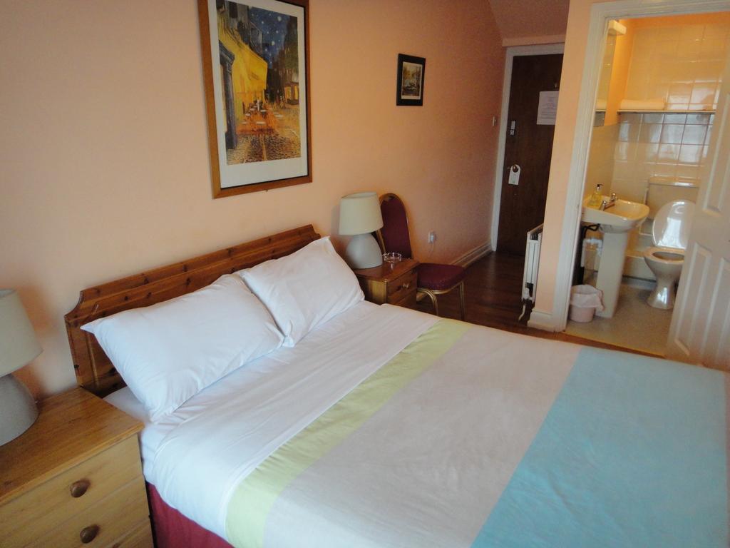 Inn On The Liffey Guesthouse Дублин Номер фото